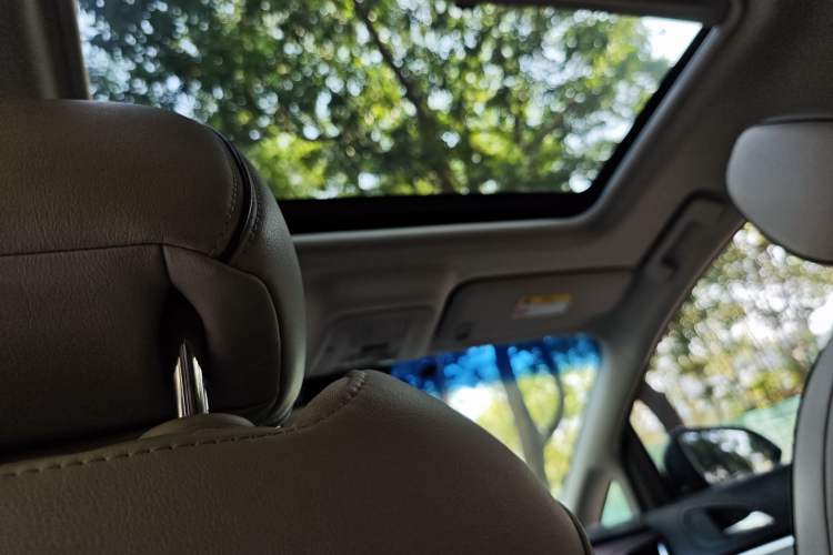 Used Buick GL8 2022 Land Business Class 652T Luxury Model
