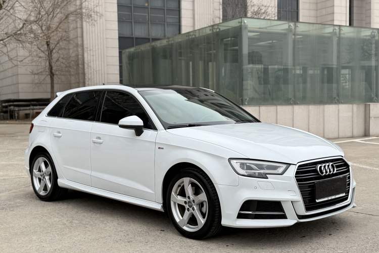 Used Audi A3 2019 Sportback 35 TFSI Fashion Edition China VI Emission Standard