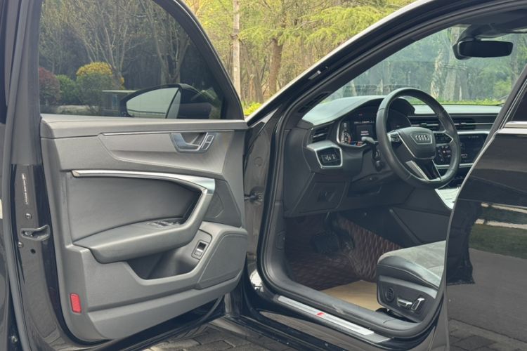 Used Audi A6L 2023 40 TFSI Luxury Dynamic Model
