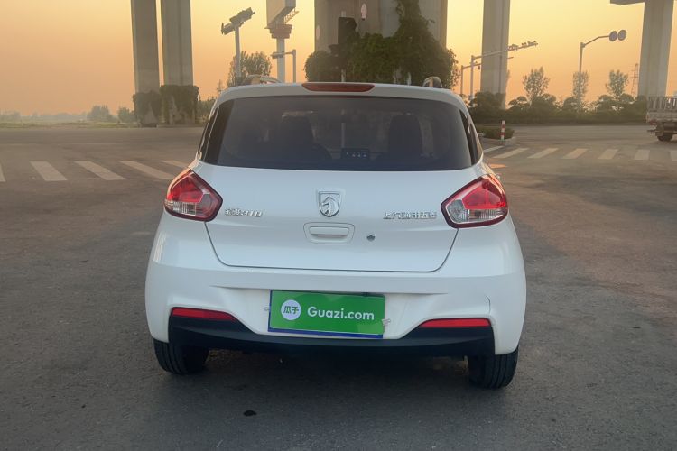 Used Baojun 310 2016 1.2L manual Comfort trim level