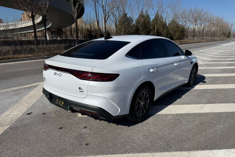 Used BYD Qin L 2025 DM-i Smart Drive 80KM Leading Model