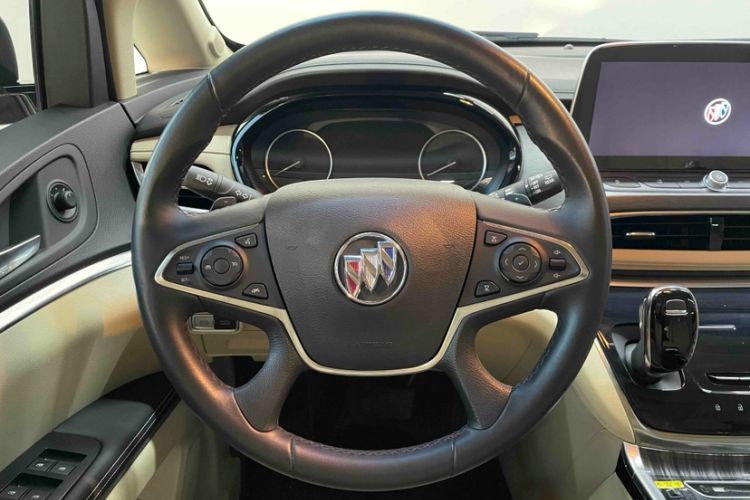 Used Buick GL8 2023 Facelifted Land Cruiser Executive Luxury Version