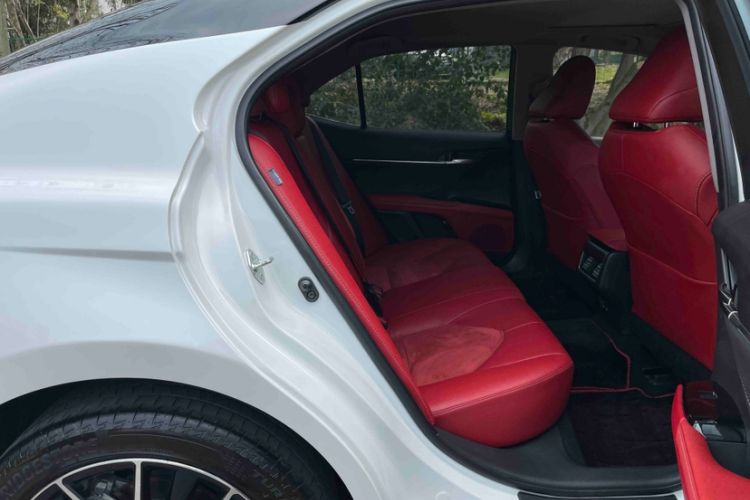 Used Toyota Camry 2022 2.5S Knight Edition Interior 11