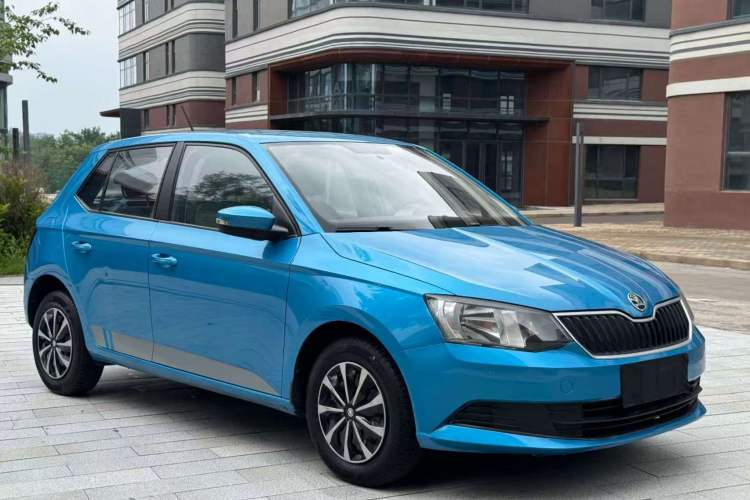 Used Skoda Fabia 2015 1.4L Automatic Front-Drive Model
