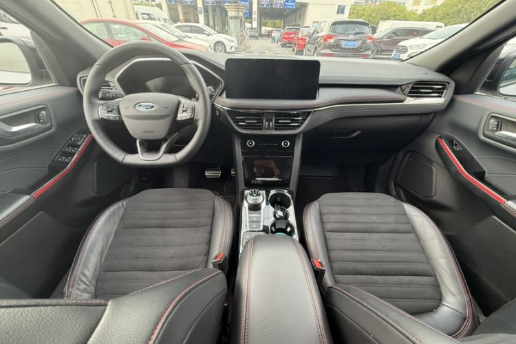 Used Ford Escape 2024 EcoBoost 245 Four-Wheel Drive ST-Line Pro Trim