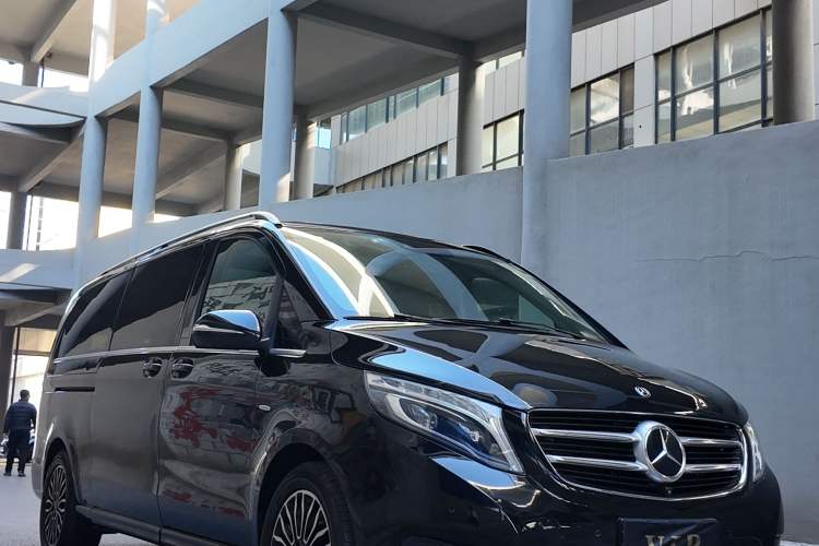 Used Mercedes-Benz V-Class 2017 V 260 L Prestige Extended Edition