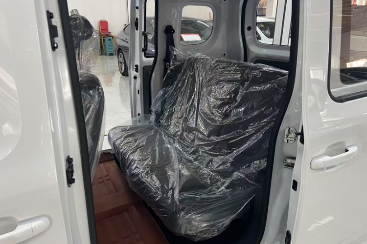 Used Wuling Zhiguang New Energy 2025 Comfort Model