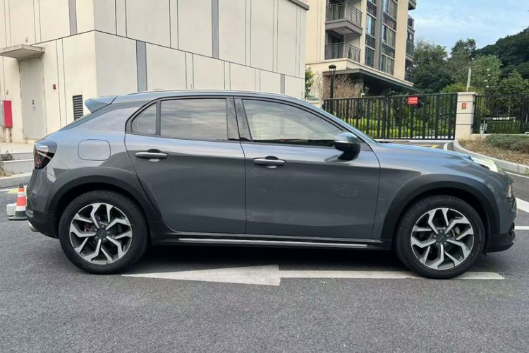 Used Lynk & Co 02 2019 High-Energy Edition 2.0T Automatic Two-Wheel Drive Rugged Version China VI Standard
