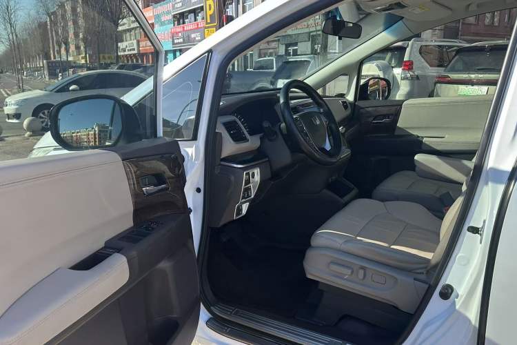 Used Honda Odyssey 2017 2.4L Luxury Edition