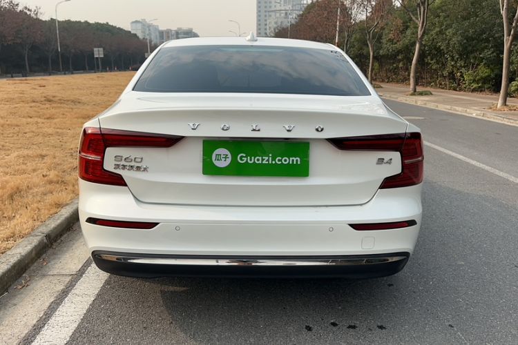 Used Volvo S60 2023 B4 Zhiyuan Luxury Edition