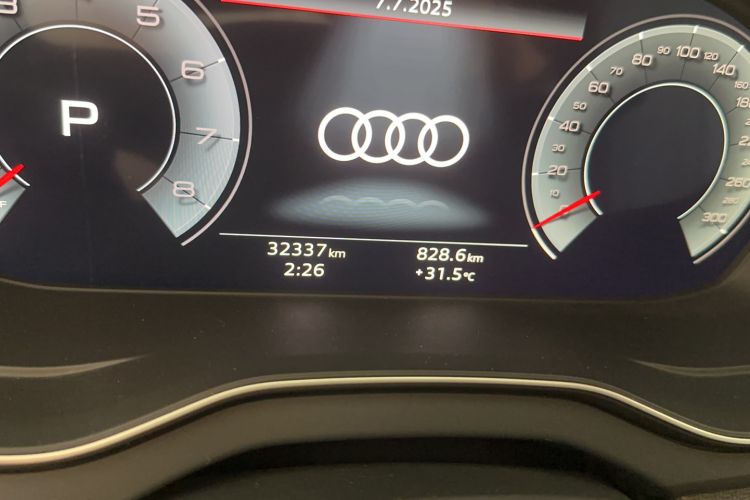 Used Audi Q5L 2022 40T RS Package Performance Model