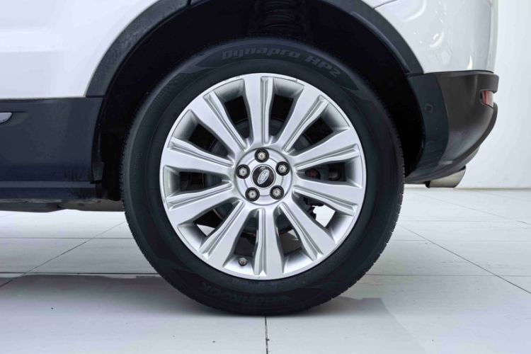 Used Land Rover Range Evoque 2018 240 PS SE Smart Brilliance Edition Exterior 1