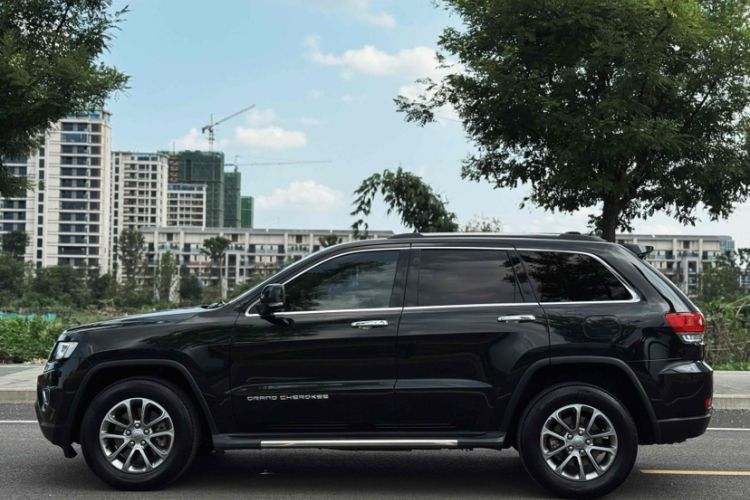 Used Jeep Grand Cherokee 2014 3.0L Comfort Navigation Edition