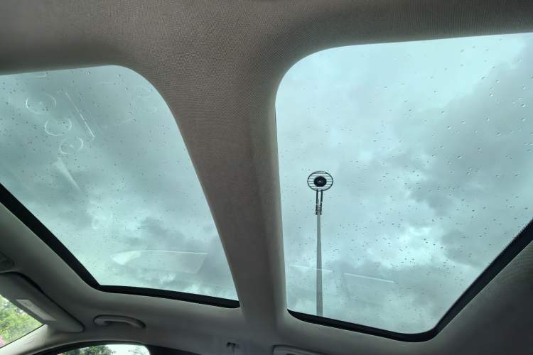 Used Mercedes-Benz C-Class 2015 C 200 station wagon