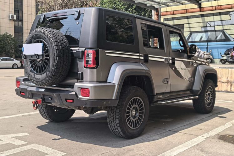 Used BAIC Off-Road BJ40 2023 2.0T Automatic Four-Wheel Drive Ring of the Tower Champion Edition
