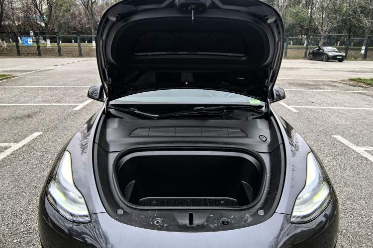 Used Tesla Model Y 2024 Rear-Wheel-Drive Version