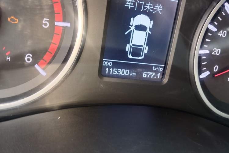 Used Great Wall Wingle 5 2017 2.0T European-Style Diesel 4x4 Ambition Version with Extended Double Cab – GW4D20E