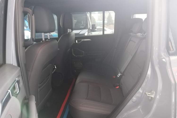 Used JETOUR Traveler 2023 2.0T All-Wheel Drive Conquer PRO