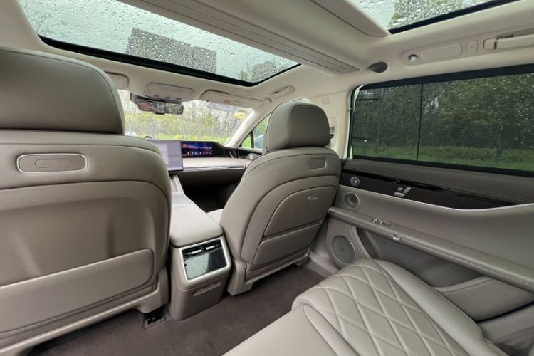 Used Hima S9T 2025 Model Range-Extended Ultra Long-Range Version Interior 6