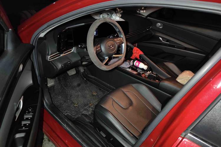 Used Hyundai Elantra 2021 1.5L CVT LUX Prestige Edition
