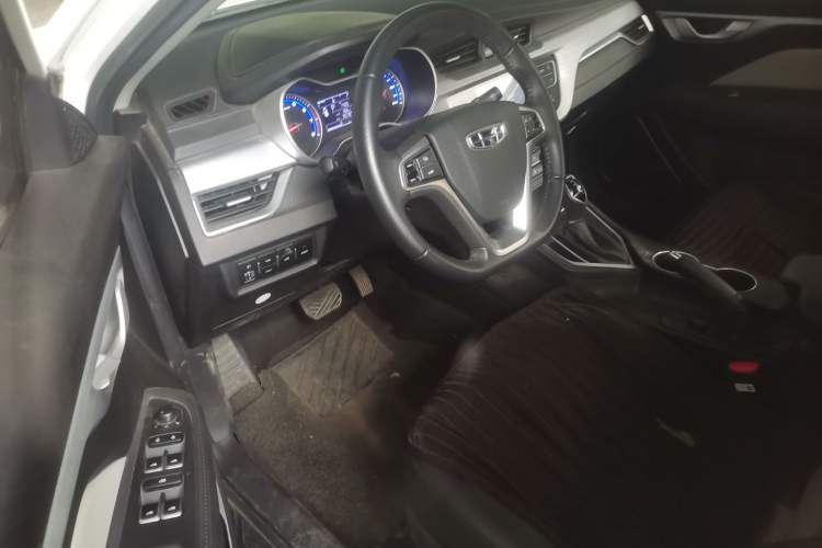 Used Geely Auto Vision 2020 Revised Version 1.5L CVT Asian Games Edition Interior 2