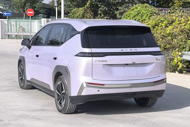 Used AION Y 2023 Plus 510 Smart Edition