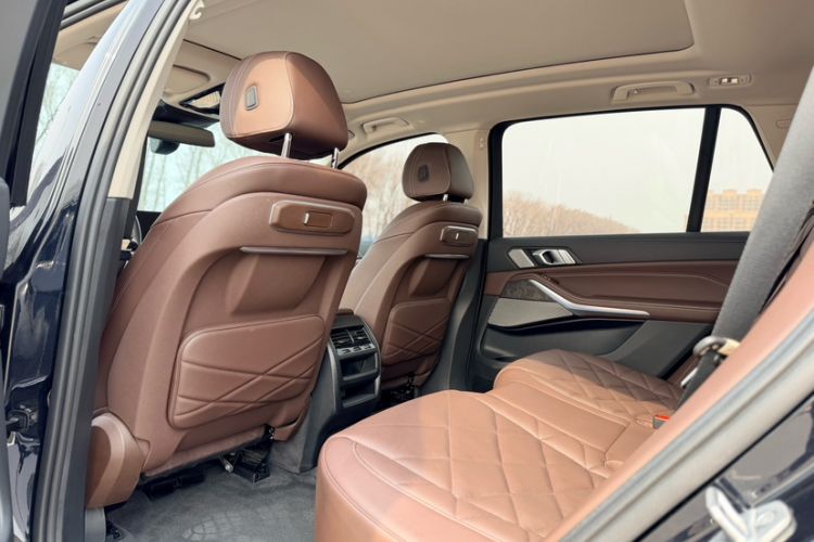 Used BMW X5 2023 xDrive 30Li Luxury M Sport Package