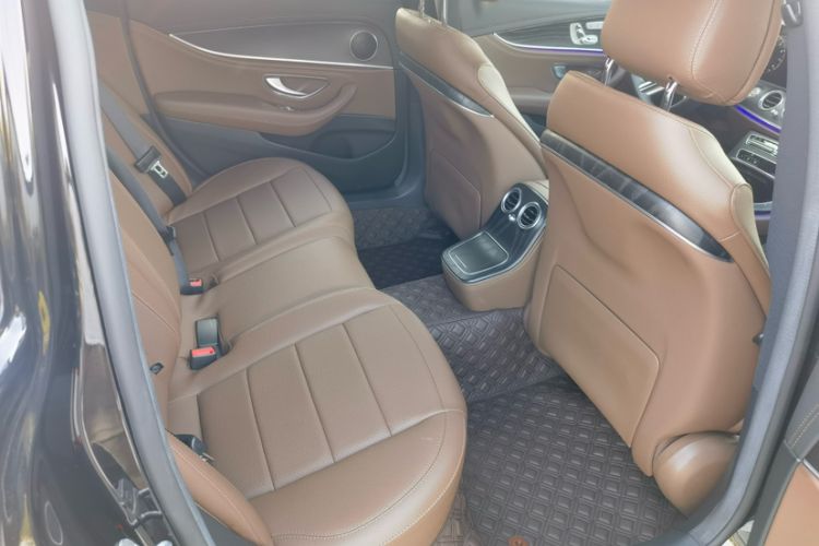 Used Mercedes-Benz E-Class 2022 Revised Version E 300 L Sporty and Stylish Edition
