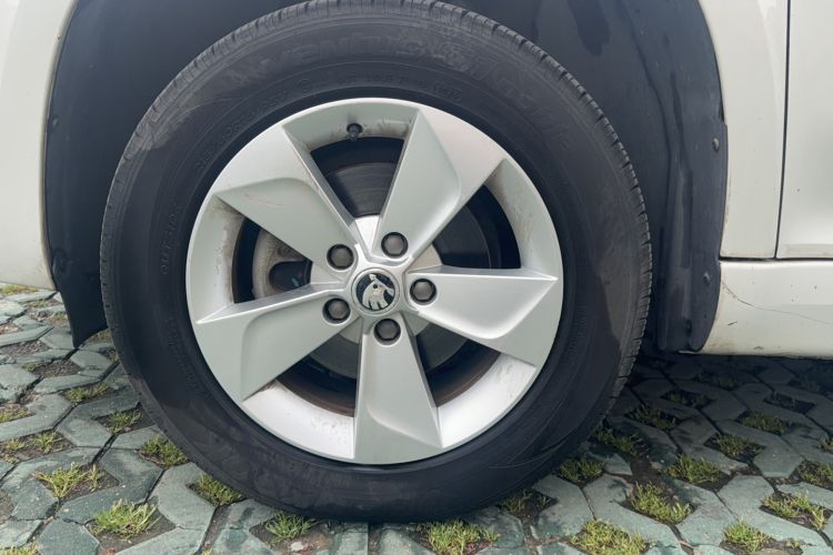 Used Skoda Yeti 2017 TSI280 DSG Advanced Edition Exterior 4