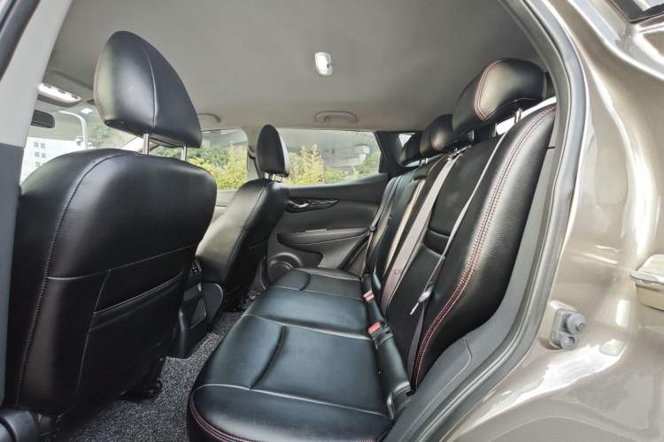 Used Nissan Qashqai 2019 2.0L CVT Smart Enjoyment Version Interior 3