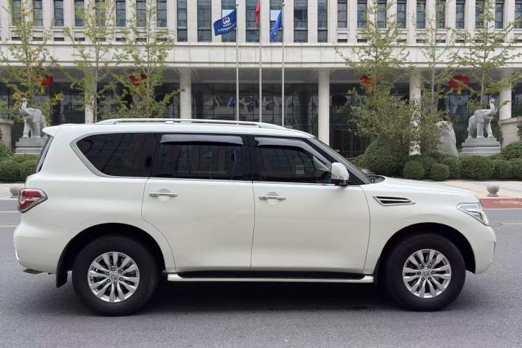 Used Nissan Patrol 2018 5.6L Standard Version Exterior 3