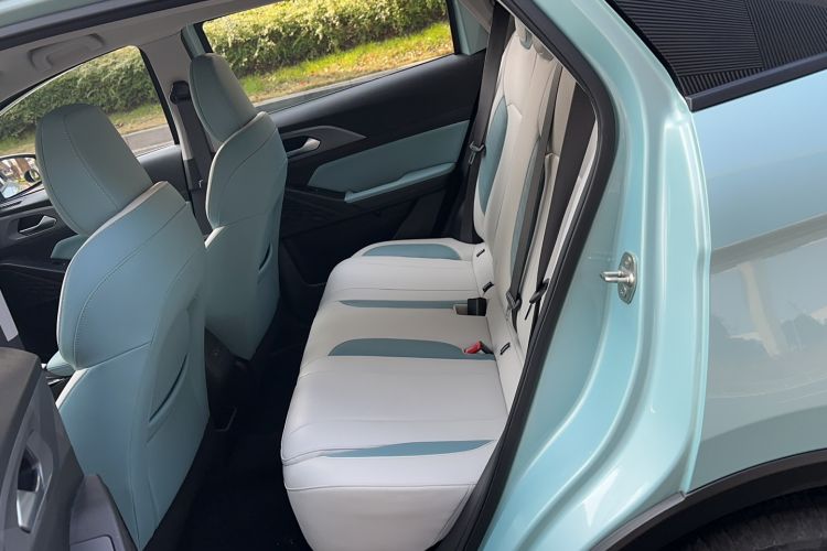 Used Geometry E Firefly 2024 301km Starlight
