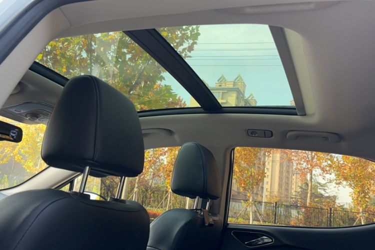 Used BYD Yuan New Energy 2018 EV360 Smart Connected Cool Model Headliner