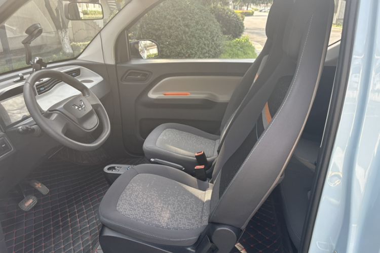 Used Wuling Hongguang MINIEV 2020 Enjoyment Model Lithium Iron Phosphate Left Front Seat