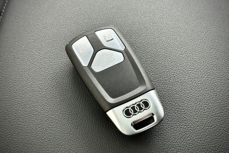 Used Audi Q5L 2022 Updated 45T Luxury Dynamic Version
