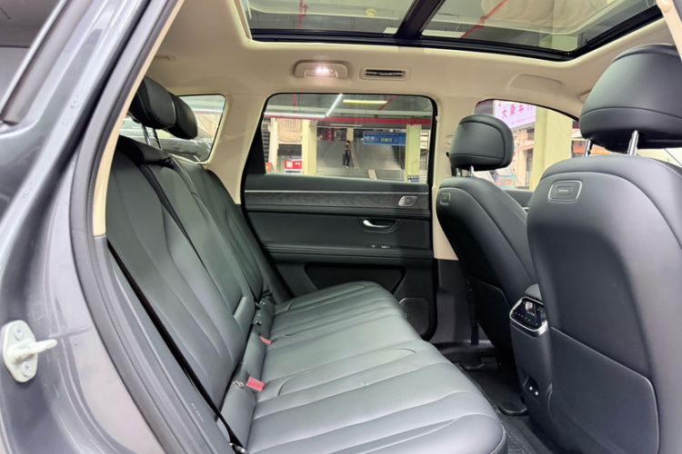 Used Hima AITO M7 2024 1.5T Rear-Drive Plus Version 5 Seats Interior 3