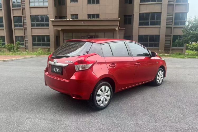 Used Toyota YARiS L Zhi Xuan 2015 1.5E Automatic Charm Edition

