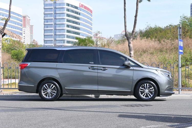 Used Buick GL8 2017 ES 28T Flagship Model China V Standard