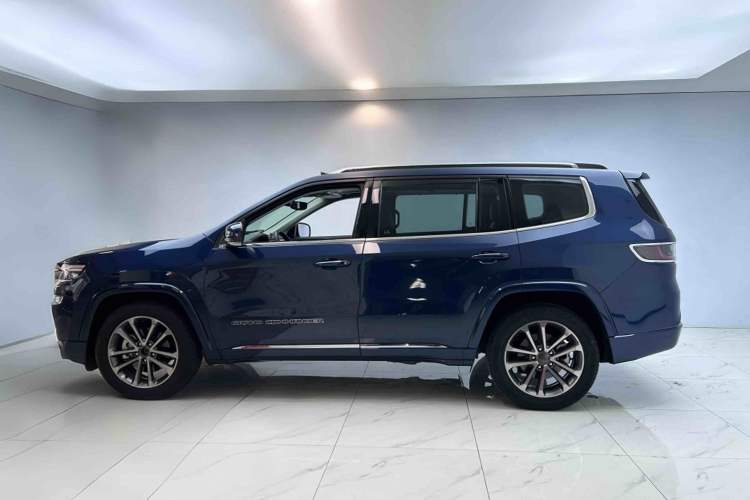 Used Jeep Grand Commander 2018 2.0T Four-Wheel Drive Smart Enjoyment Version China V Emission Standard