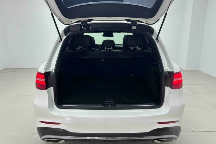 Used Mercedes-Benz GLC 2016 GLC 260 4MATIC Luxury Model
