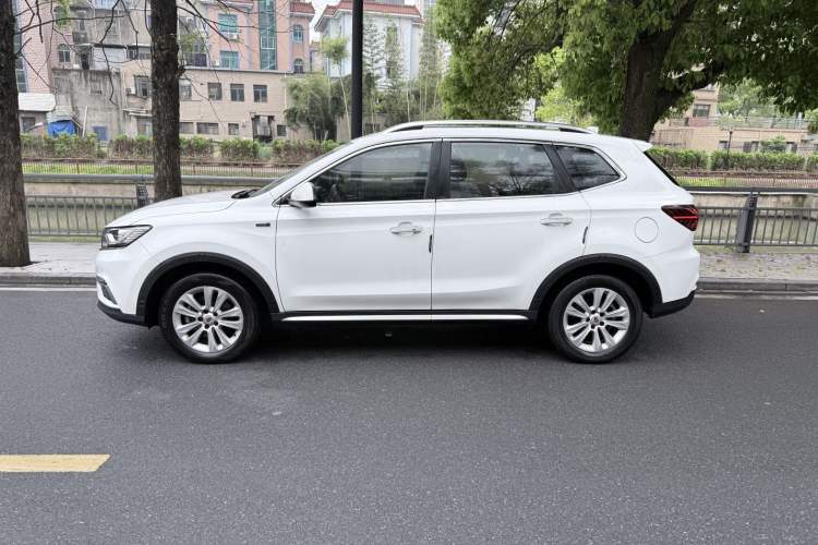 Used Roewe RX5 2016 20T Two-Wheel Drive Automatic Flagship Edition Exterior 6