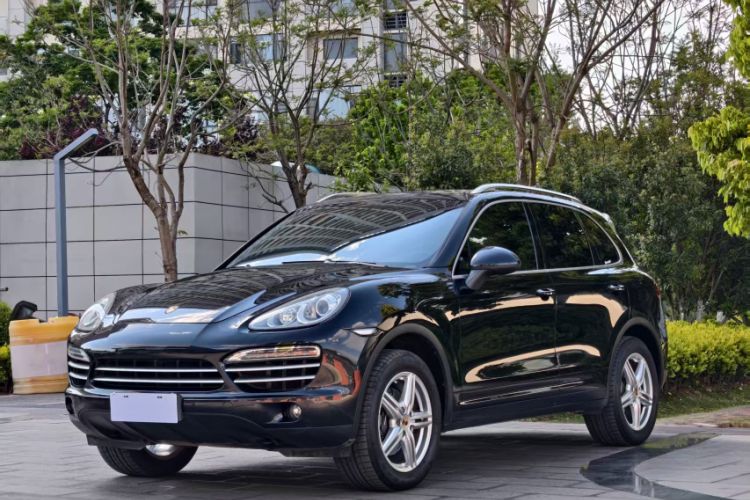 Used Porsche Cayenne 2014 Cayenne Platinum Edition 3.0T