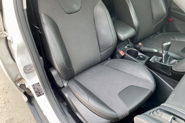 Used Ford Focus 2012 Hatchback 1.6L Manual Fashion Edition
