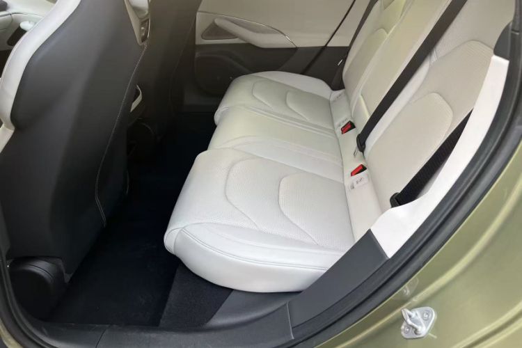 Used Xiaomi Auto SU7 2024 Rear-Drive Ultra-Long Range Advanced Pro-Level Intelligent Driving Version Interior 3