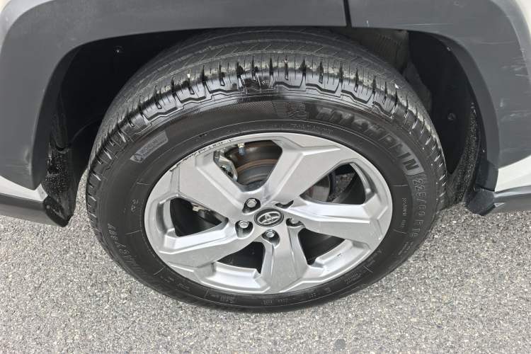 Used Toyota RAV4 2021 2.0L CVT 4x4 Style PLUS Edition