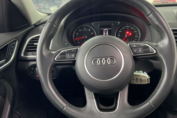 Used Audi Q3 2018 30th Anniversary Edition 30 TFSI Fashion Model Interior 1