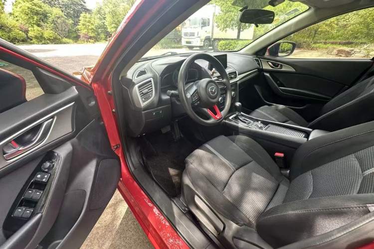 Used Mazda Mazda 3 Axela 2017 Sedan 1.5L Automatic Luxury Model Emission Standard China V