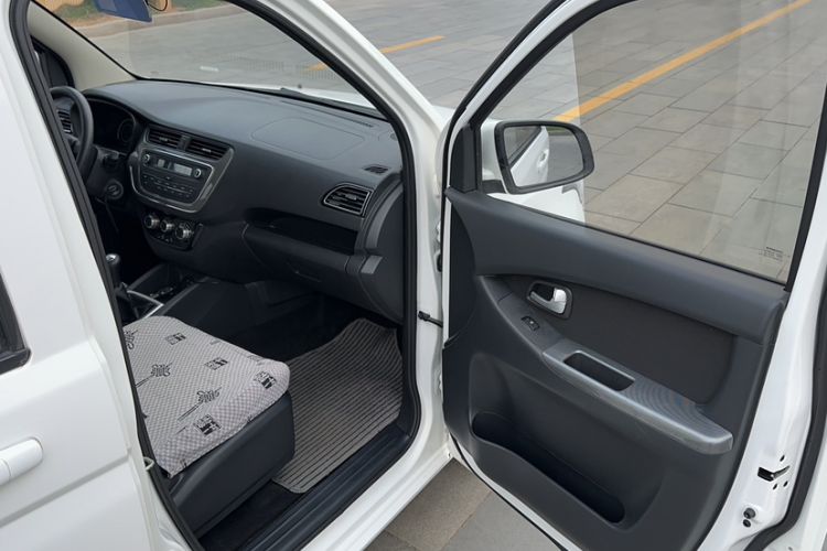 Used CHANGAN KAICHENG Ounuo S 2019 1.5L Ouno S Economy 5-Seat JL473QG Interior 2