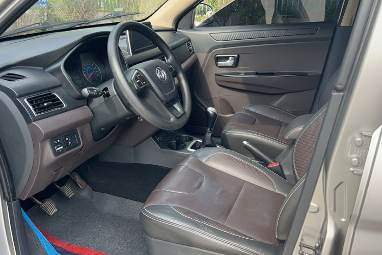 Used Dongfeng Fengon 330 2018 1.5L 330S Comfort Edition China V Standard DK15
