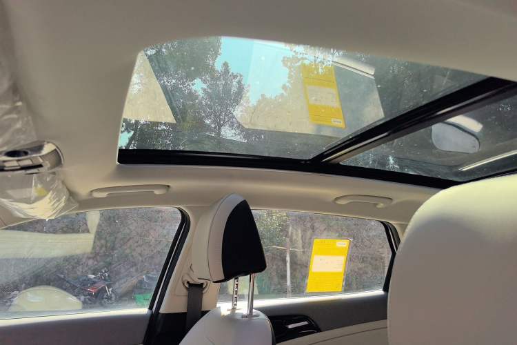 Used Kia Sportage (Chinese Domestic Model) 2025 1.5T Two-Wheel Drive Prestige Edition